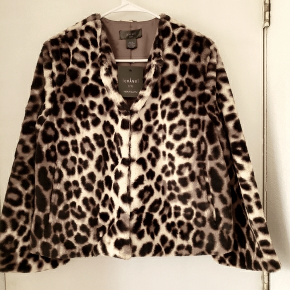 Faux Fur Leopard Jacket
